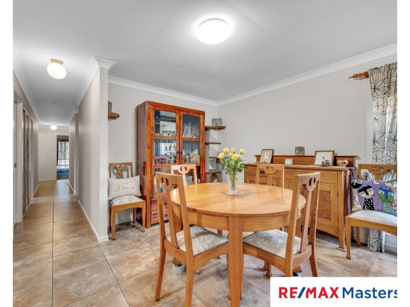 86 Banksia Cct, Forest Lake QLD 4078