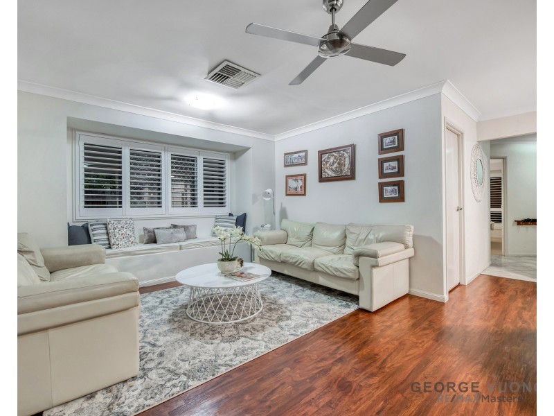 25 Solander Cct, Forest Lake QLD 4078