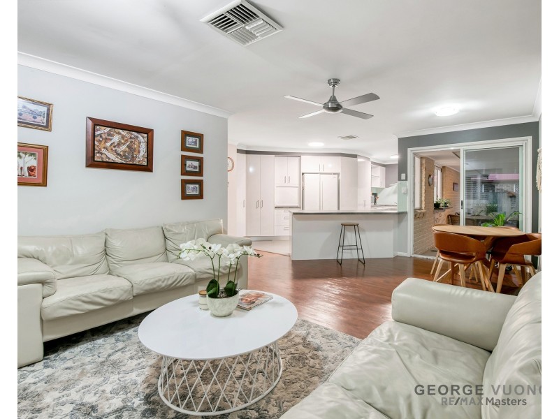 25 Solander Cct, Forest Lake QLD 4078