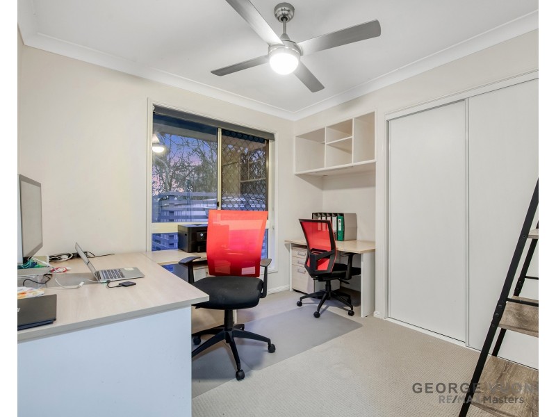 25 Solander Cct, Forest Lake QLD 4078