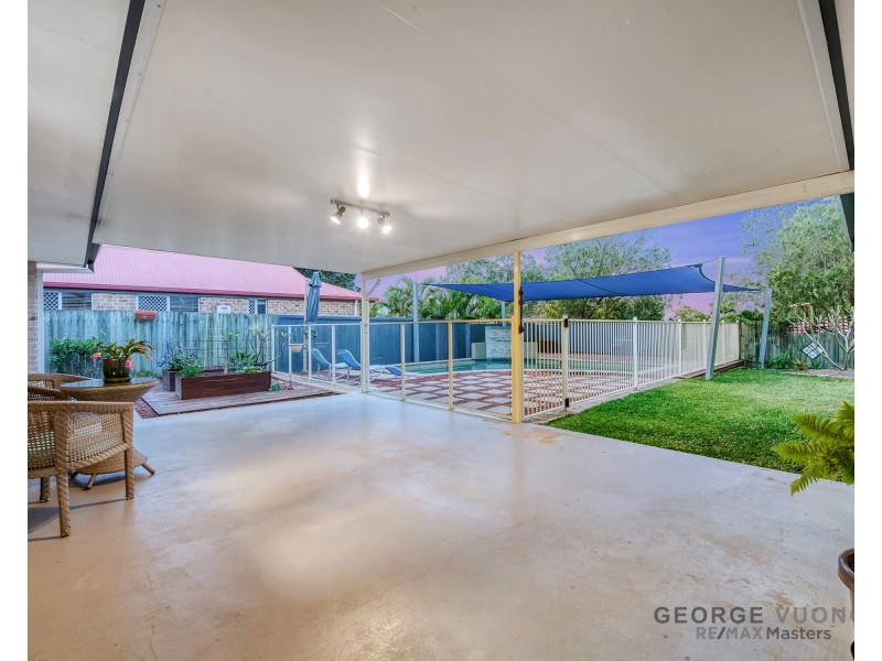 25 Solander Cct, Forest Lake QLD 4078
