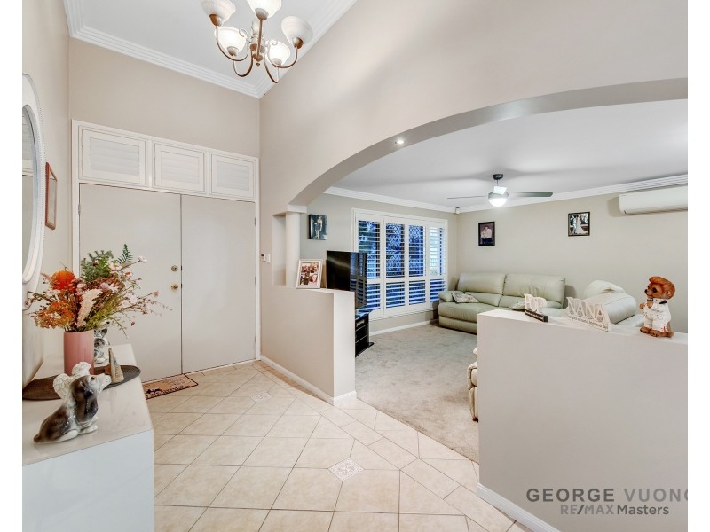 2 Malvern Pl, Forest Lake QLD 4078