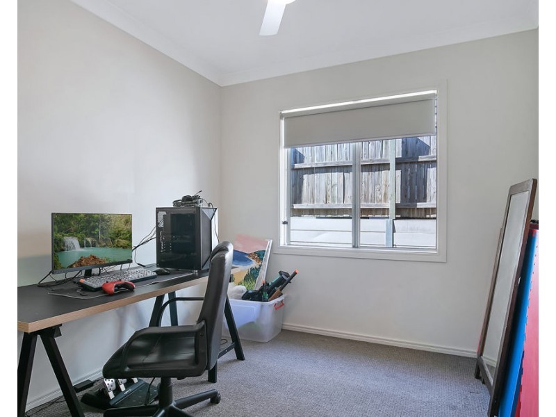 38 SEWELLS CCT, Spring Mountain QLD 4124