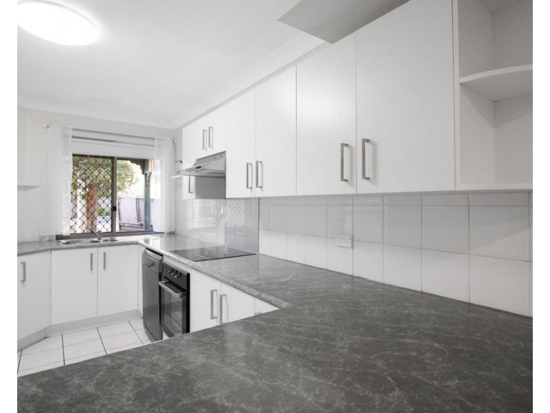 25/9 Lawrence Close, Robertson QLD 4109