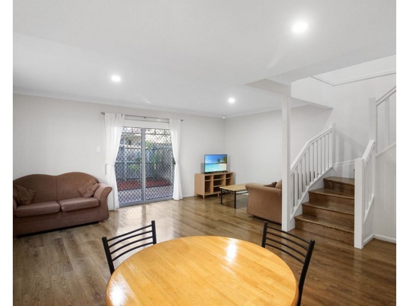 25/9 Lawrence Close, Robertson QLD 4109