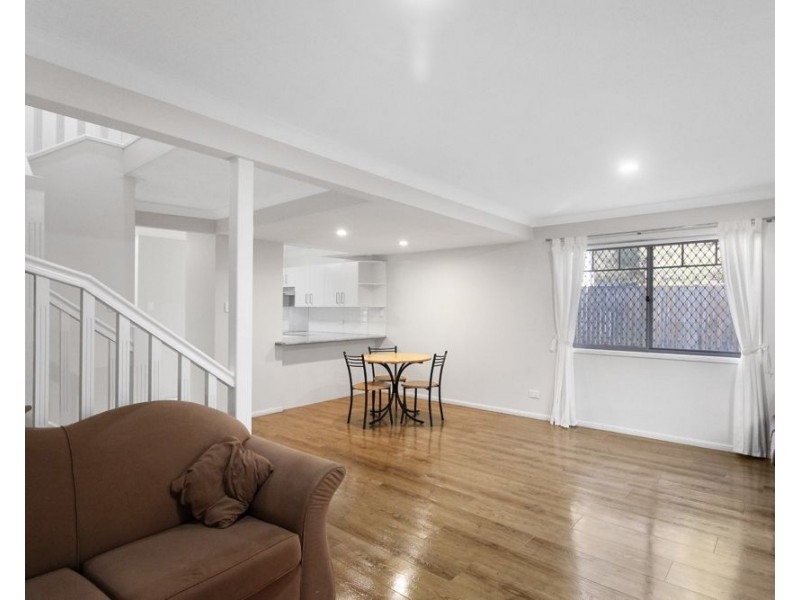 25/9 Lawrence Close, Robertson QLD 4109