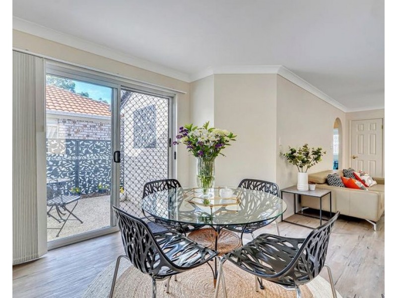 21 Bannister Pl, Forest Lake QLD 4078