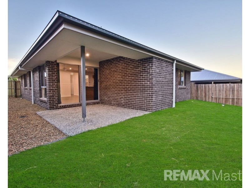 7 Carlos St, Ripley QLD 4306