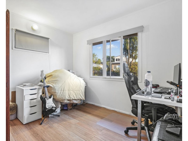69 Middle ST, Coopers Plains QLD 4108
