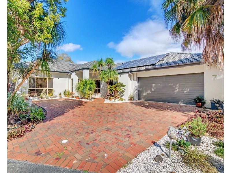 7 Simpson Way, Forest Lake QLD 4078
