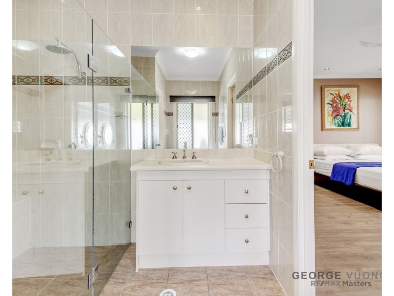 7 Simpson Way, Forest Lake QLD 4078