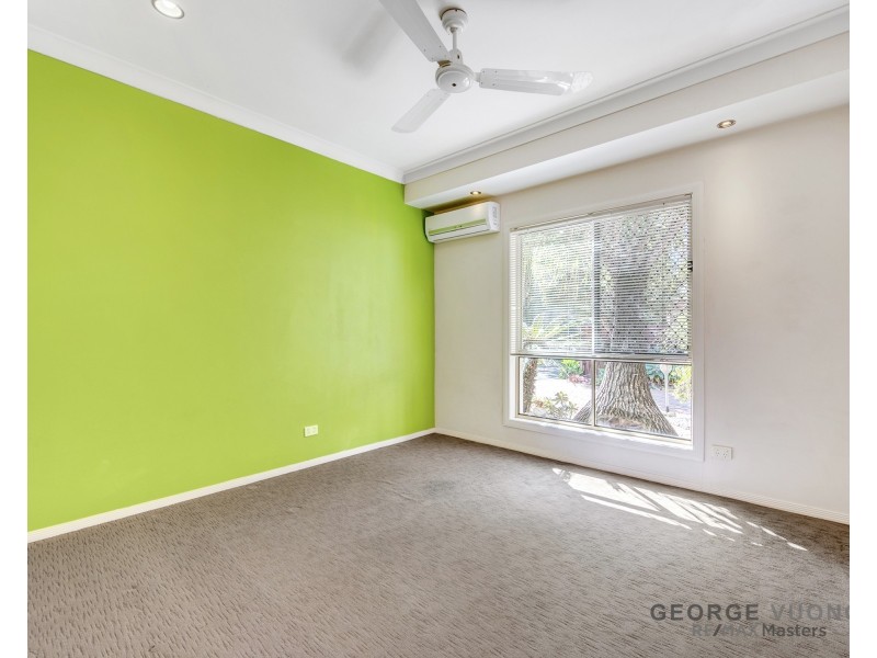 7 Simpson Way, Forest Lake QLD 4078