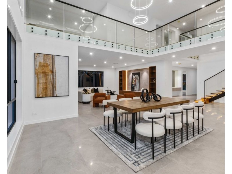 8 RENNIKS ST, Sunnybank QLD 4109