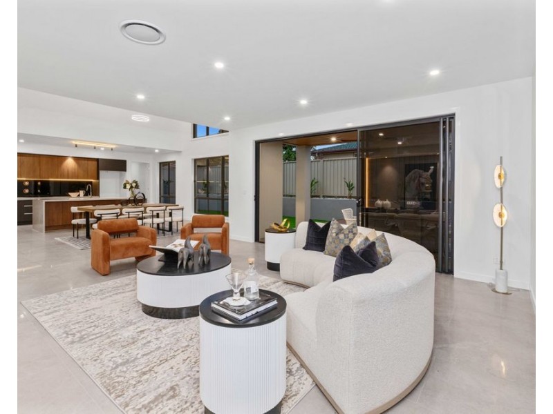 8 RENNIKS ST, Sunnybank QLD 4109