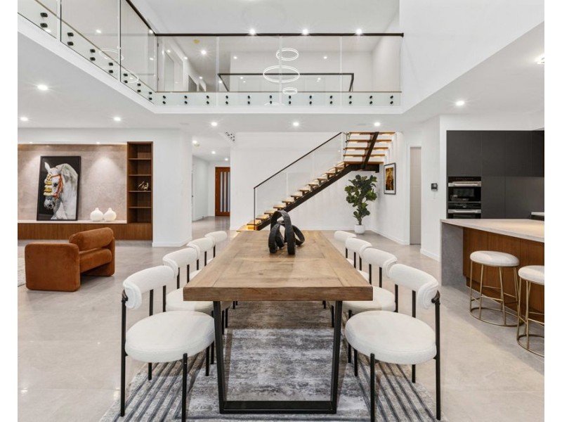 8 RENNIKS ST, Sunnybank QLD 4109