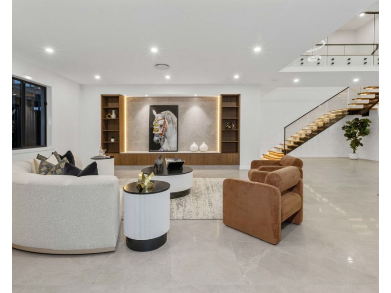 8 RENNIKS ST, Sunnybank QLD 4109