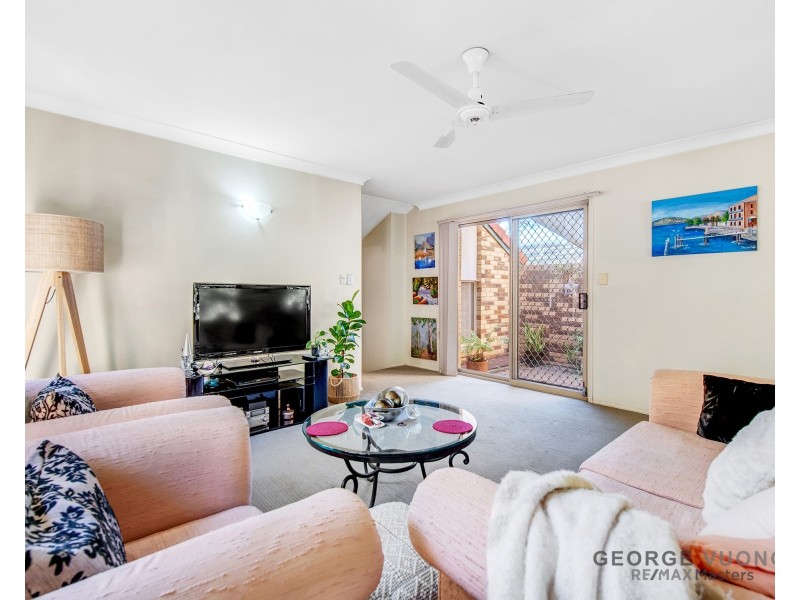 32 Flinders Cres, Forest Lake QLD 4078