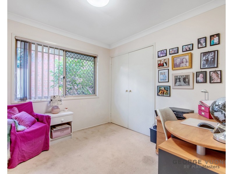 32 Flinders Cres, Forest Lake QLD 4078