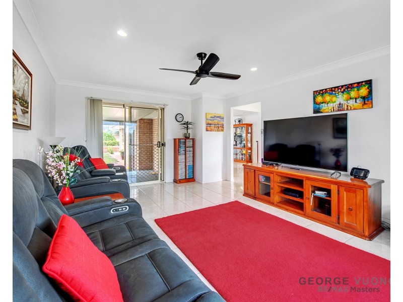 51 Central St, Forest Lake QLD 4078