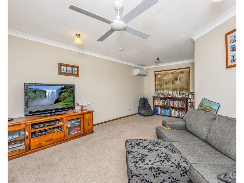 27 Solander Cct, Forest Lake QLD 4078