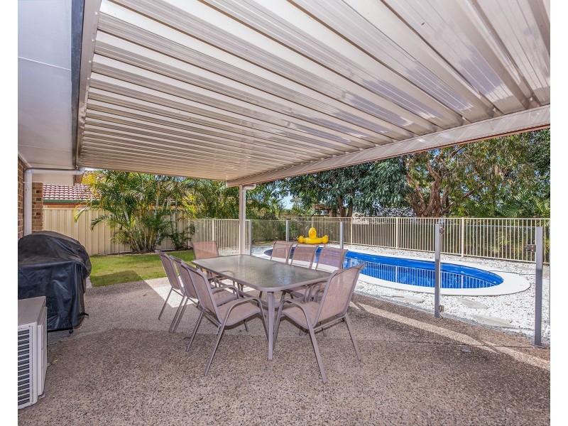 27 Solander Cct, Forest Lake QLD 4078