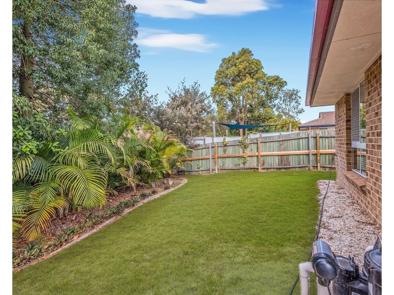 27 Solander Cct, Forest Lake QLD 4078