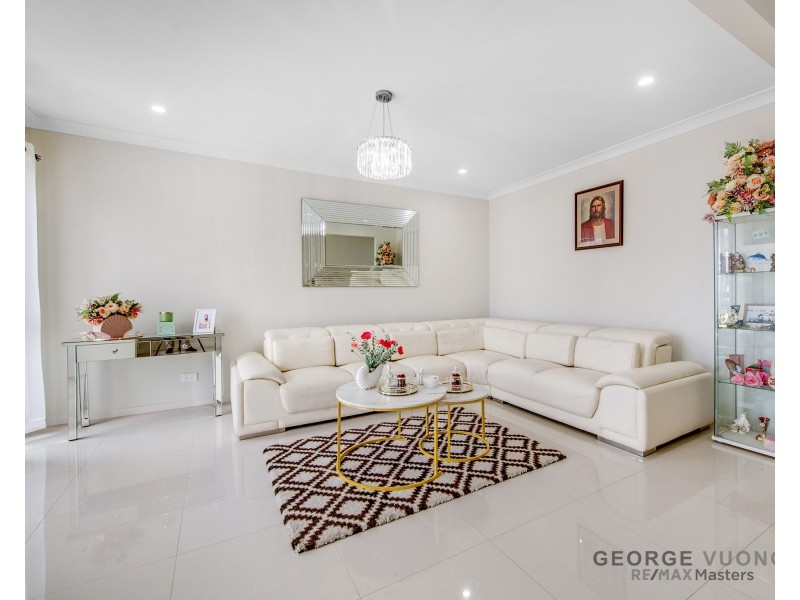 16 Rise Pl, Heathwood QLD 4110
