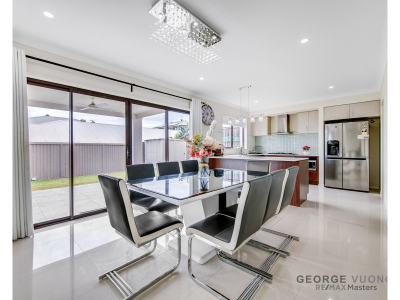 16 Rise Pl, Heathwood QLD 4110