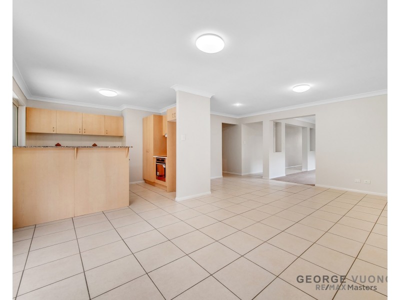 15 Ashton Way, Forest Lake QLD 4078