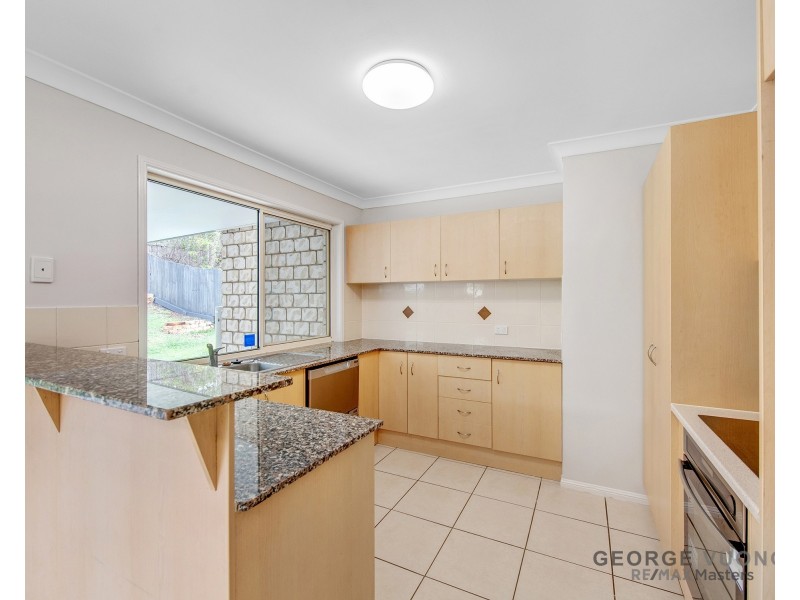 15 Ashton Way, Forest Lake QLD 4078