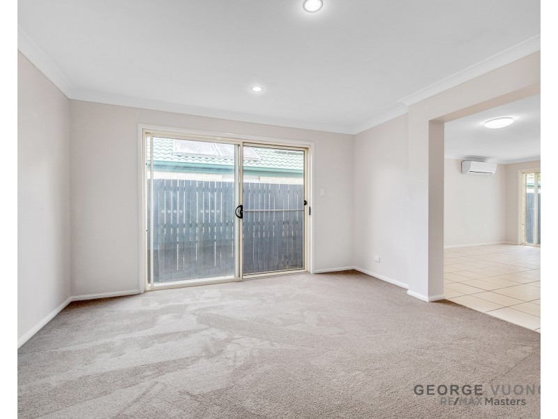 15 Ashton Way, Forest Lake QLD 4078