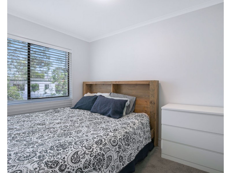 8/24 Ariel Avenue, Kingston QLD 4114