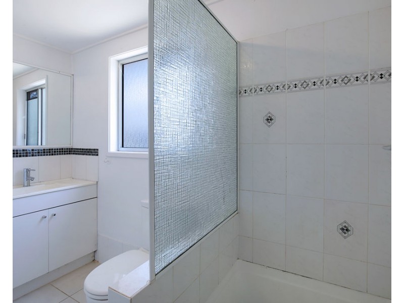 8/24 Ariel Avenue, Kingston QLD 4114