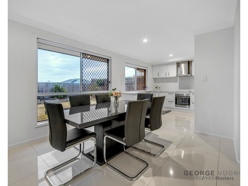 10 Kintore St, Heathwood QLD 4110