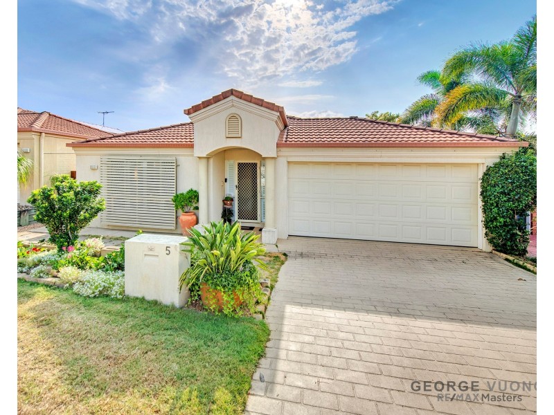 5 Moran Cres, Forest Lake QLD 4078