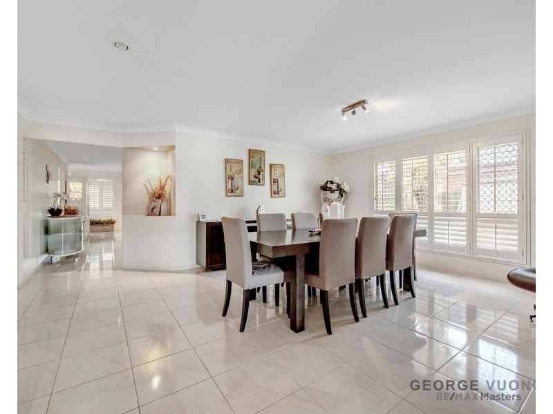 5 Moran Cres, Forest Lake QLD 4078