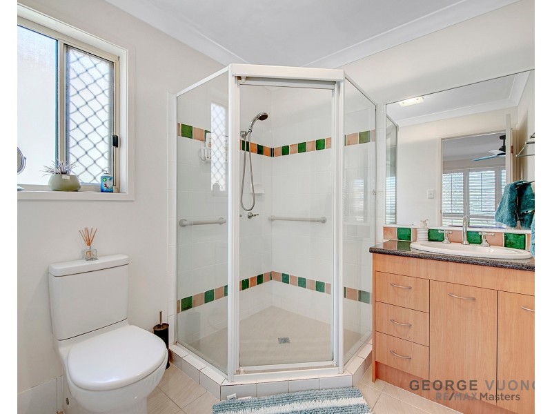 5 Moran Cres, Forest Lake QLD 4078