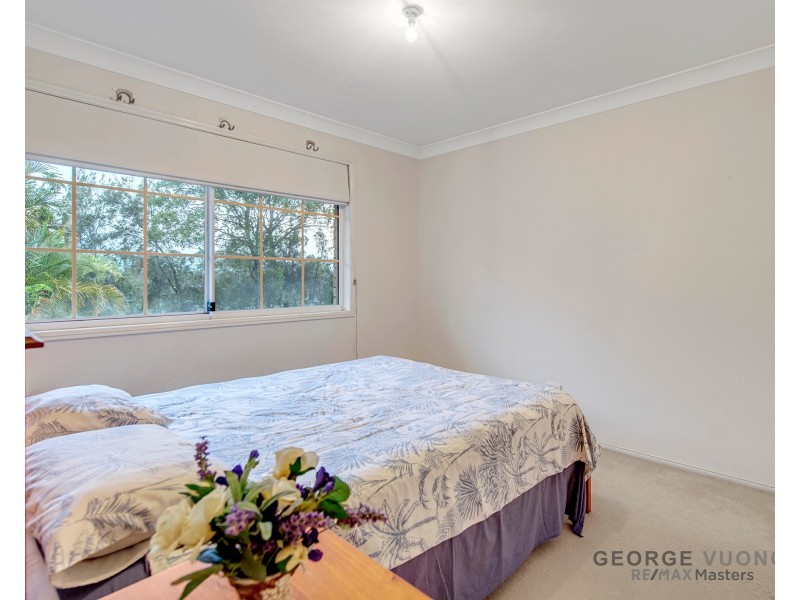 10 Settlers Cct, Forest Lake QLD 4078