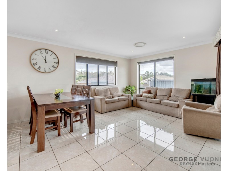 27 Colebrook Cres, Doolandella QLD 4077