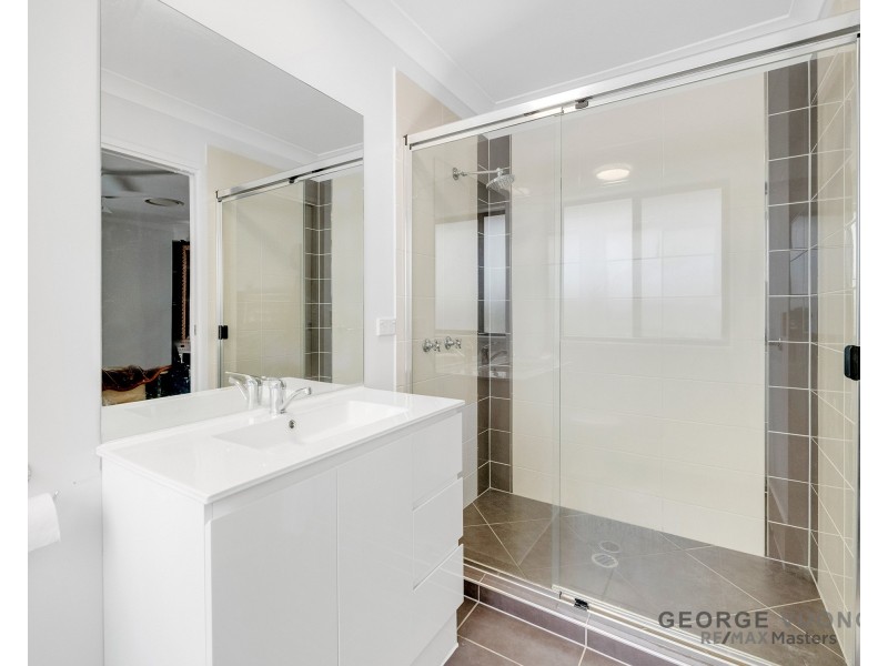 27 Colebrook Cres, Doolandella QLD 4077