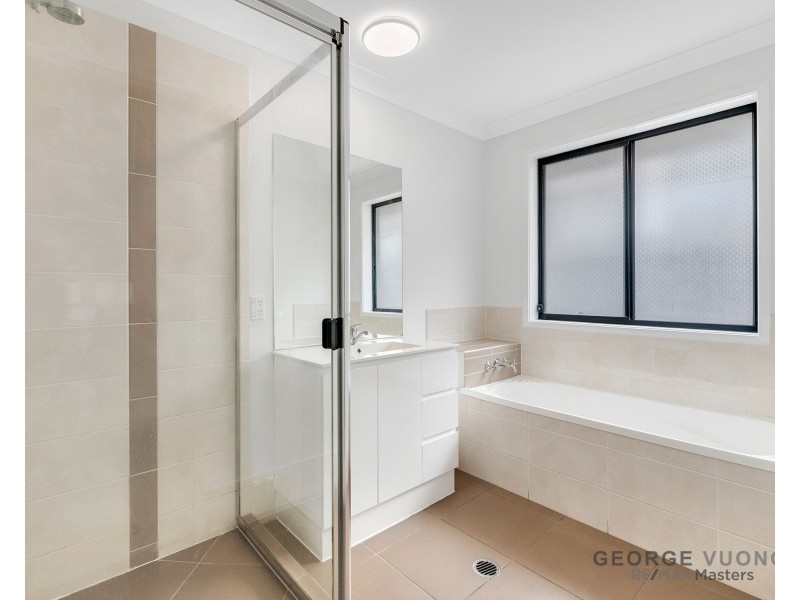 27 Colebrook Cres, Doolandella QLD 4077