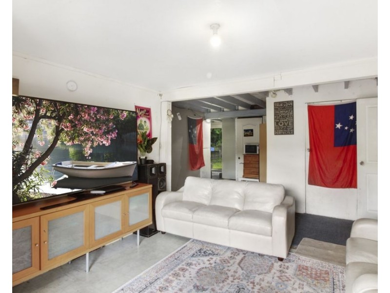 16 Wendy Street, Camira QLD 4300