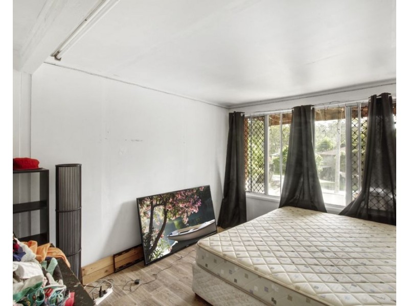 16 Wendy Street, Camira QLD 4300