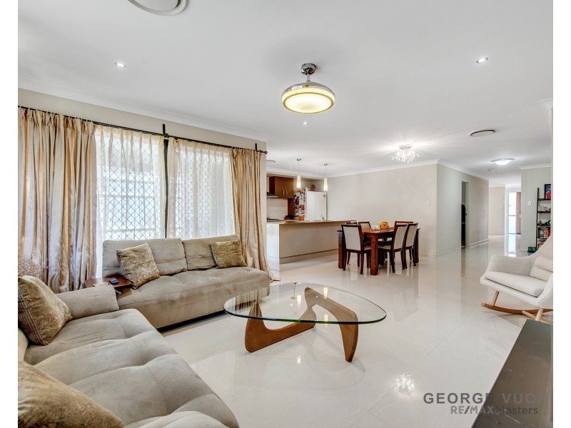 62 Giancarlo Cres, Doolandella QLD 4077
