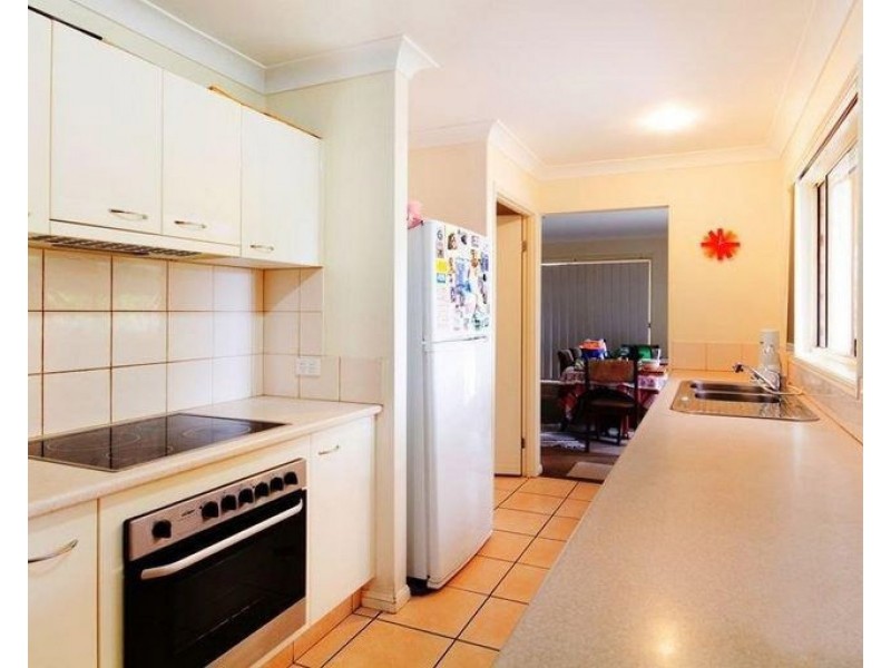 24 Belmore Cr, Forest Lake QLD 4078