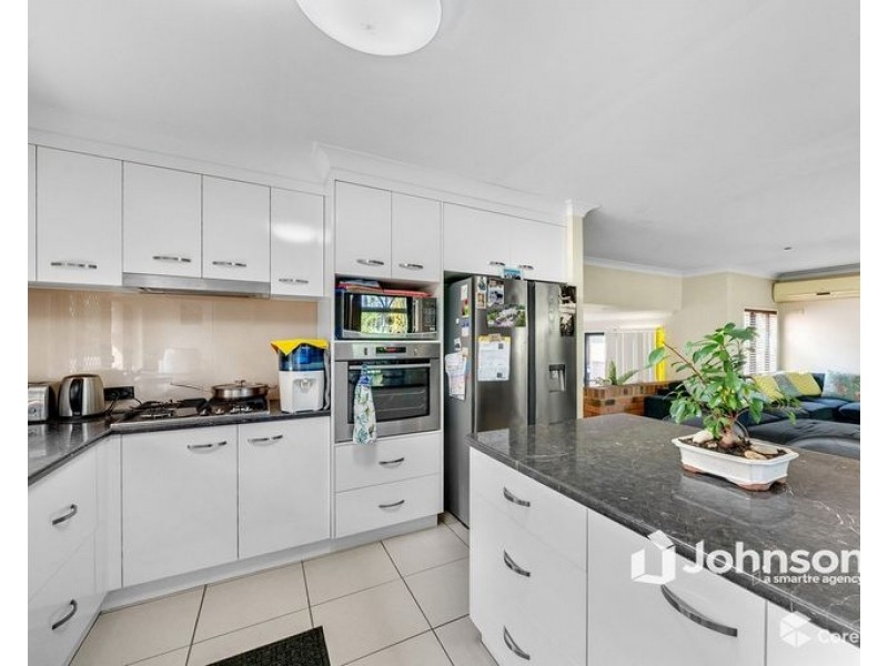 30 Flinders Cr, Forest Lake QLD 4078