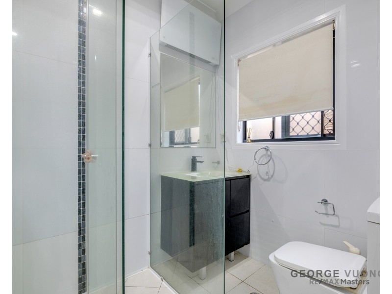 12 Belmore Cr, Forest Lake QLD 4078