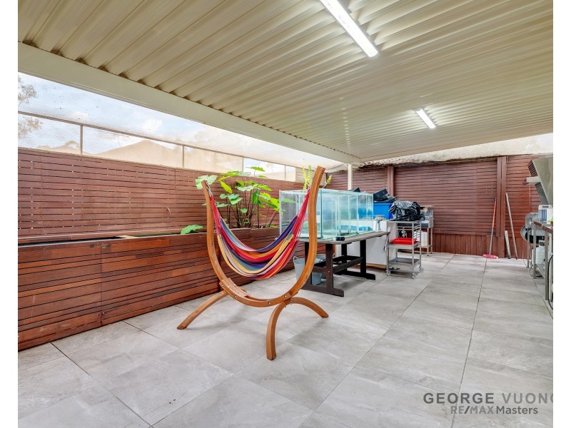 12 Belmore Cr, Forest Lake QLD 4078