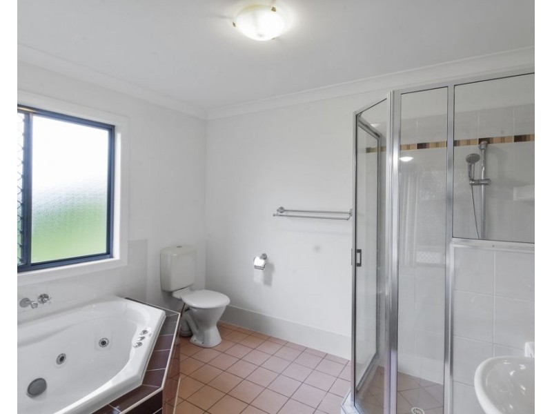41 Mountain View Crescent, Mount Warren Park QLD 4207