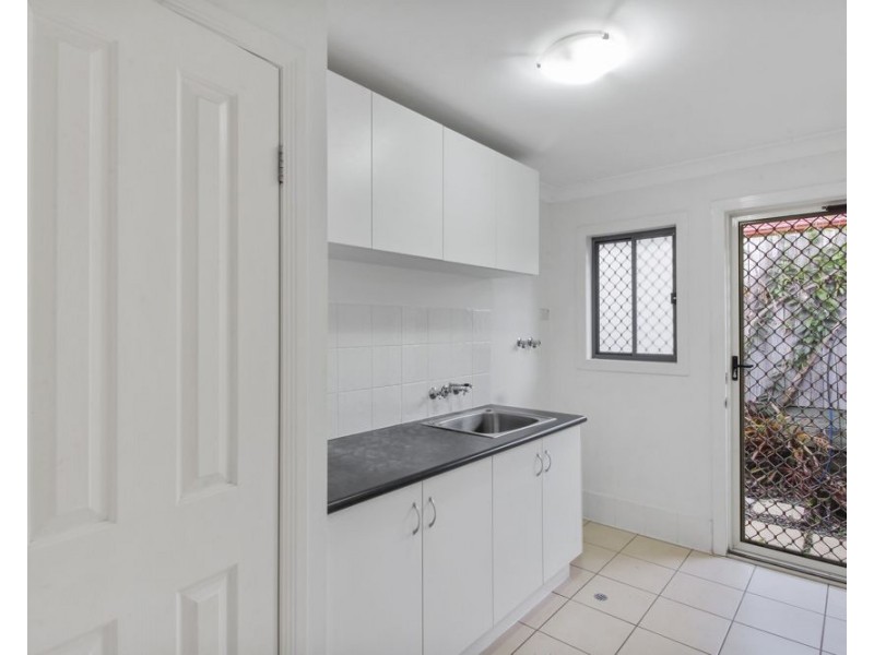 41 Mountain View Crescent, Mount Warren Park QLD 4207